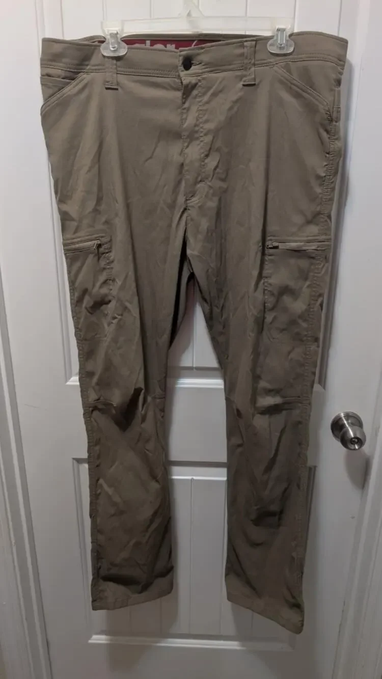 Wrangler Performance Men's Pants 38x32 Khaki Straight Leg Cargo Zip Pockets